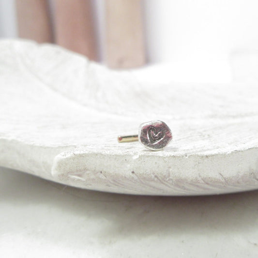 Nose Stud Nugget Heart 3mm